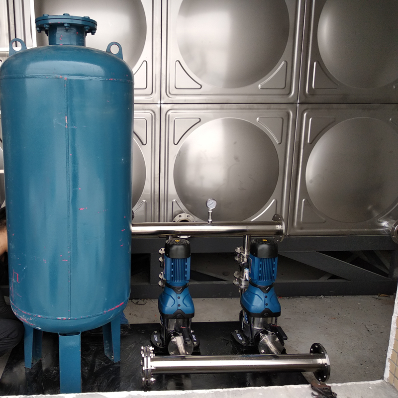 恒压供水＋水箱机组 (2)