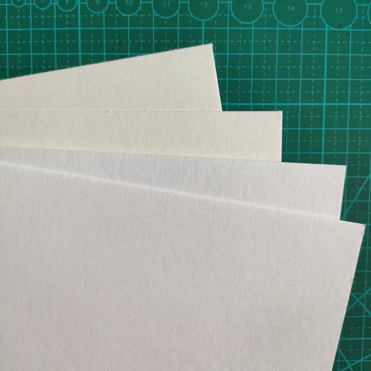 0.4本白超白吸水纸0.6食品级吸水棉纸0.4mm湿度卡试香工业吸水纸