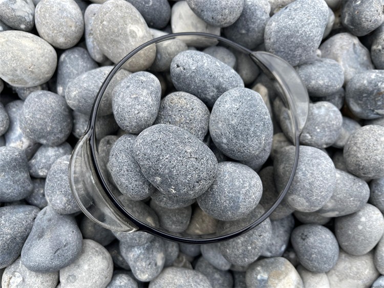 高密度耐磨高硅法国球石 用于陶瓷企业的球磨磨制釉料和瓷泥